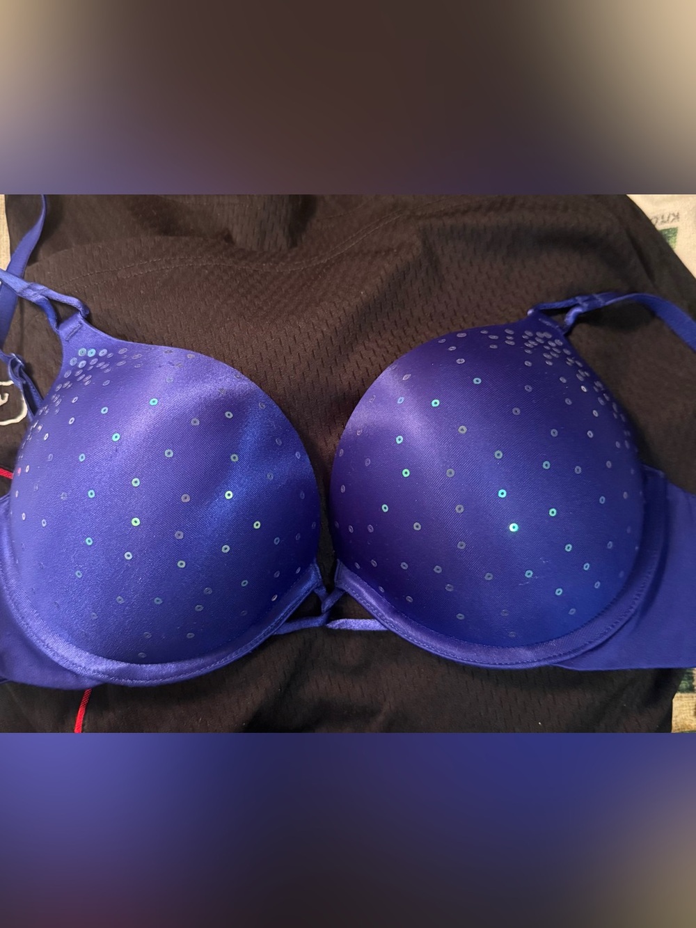 36 B Victoria’s Secret miraculous plunge purple bra with sequins